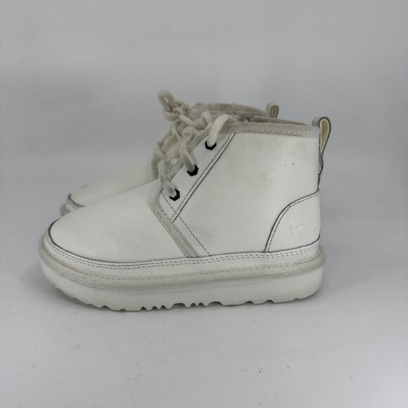 UGG Neumel Boots Kids Size 11C Youth White Leather Chukka Fur Lined Lace Up - Picture 2 of 10